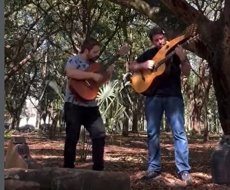 Trecho do vídeo gravado em Maringá com a nova composição instrumental (Crédito: Reprodução/Redes sociais)