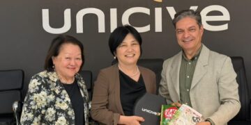 Vice-reitora de universidade japonesa visita o Unicive
