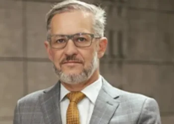 Alexandre Salomão, candidato do Mobiliza, visita Maringá nesta quarta