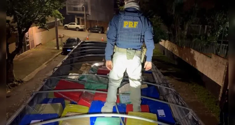 6,8 toneladas de maconha são apreendidas na BR-376 pela PRF