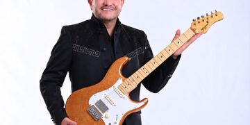 Ximbinha revisita a própria história em “Só Vai Dar Você” e apresenta nova versão na voz do artista
