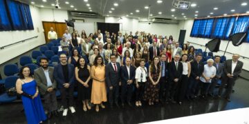 UEM empossa chefes de departamentos para o biênio 2026-2028