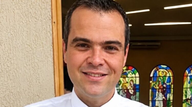 Temporal atinge quadra de tênis e mata advogado Rafael Paião