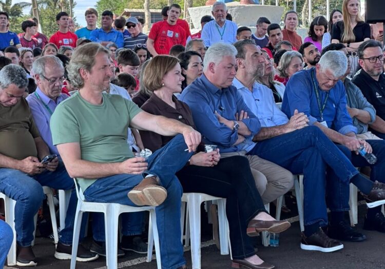 Zeca Dirceu reforça uma trajetória de articulação por recursos