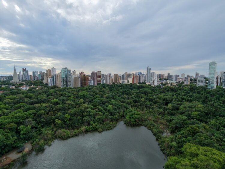 Maringá tem 101 prédios em execução, com 13,2 mil apartamentos, aponta levantamento do Sinduscon