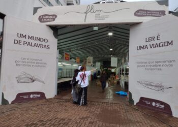 Uma das partes da estrutura ocupa toda a Travessa Jorge Amado   Foto: Luiz de Carvalho