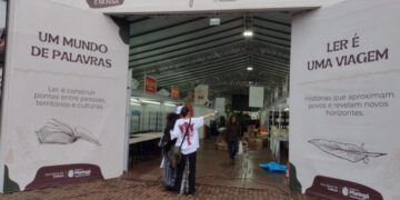 Uma das partes da estrutura ocupa toda a Travessa Jorge Amado   Foto: Luiz de Carvalho