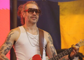 Marco Teixeira é guitarrista e backing vocal da banda maringanse (Crédito: Arquivo/Cristiano Martinez)