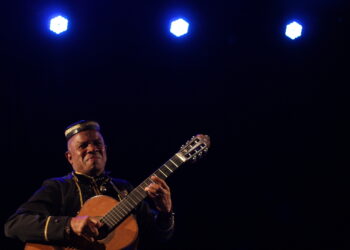 Apresentação de Robson Miguel passeou pela história do violão e da música (Crédito: Cristiano Martinez)