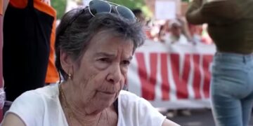 Morre a idosa que foi despejada de casa e provocou uma onda de manifestações por moradia na Espanha