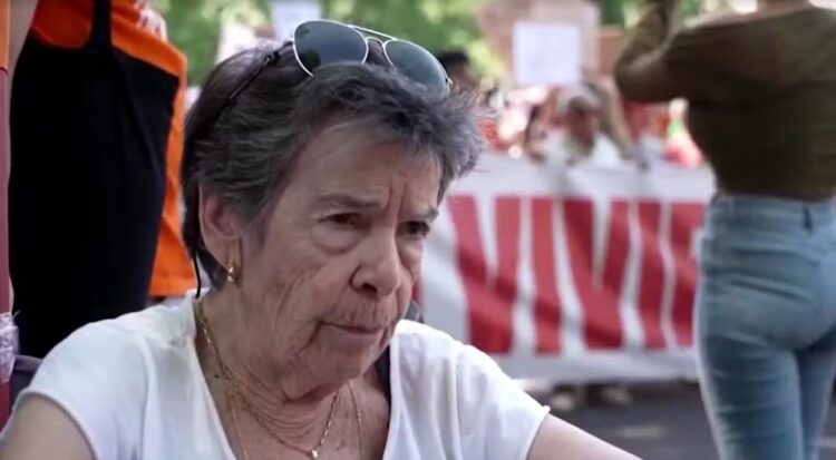 Morre a idosa que foi despejada de casa e provocou uma onda de manifestações por moradia na Espanha