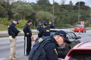 PRF de Maringá registra cinco sinistros de trânsito e quatro feridos na região durante Operação Nossa Senhora Aparecida 2026