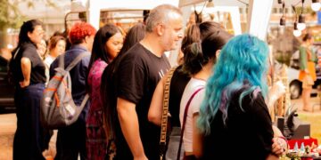 Ao todo, são mais de 50 expositores participando da feira e contribuindo para o fortalecimento da economia criativa (Crédito: Juliana Linhares)
