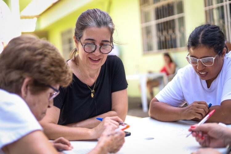 Baú de Memórias terá reflexão e escuta ativa nesta segunda-feira