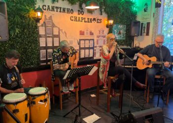 Nila Branco conclui turnê pela Europa com homenagem às grandes vozes femininas da música brasileira