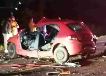Motorista embriagado causa acidente que mata cinco da mesma família