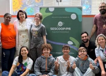 Sicredi Dexis e Cocamar ajudam a criar cooperativa escolar no Colégio São Francisco Xavier