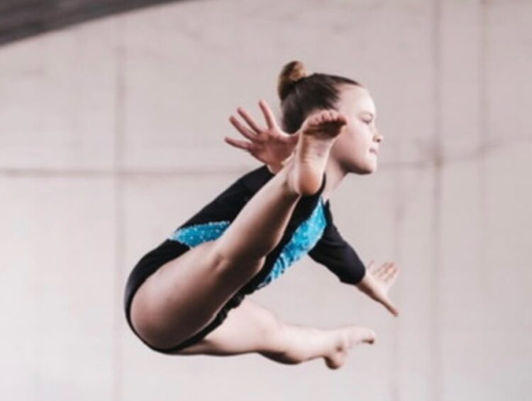 Alunos de Projeto social da UEM participam da Copa Agip de Ginástica Artística