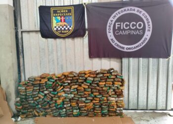 Polícia Federal cumpre mandados contra grupo de tráfico internacional de drogas