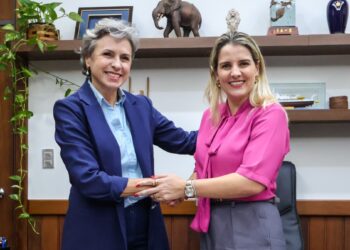 Vice-prefeita Sandra Jacovós reassume a prefeitura de Maringá
